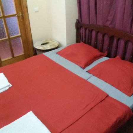 Intercity Hostel บาทูมิ ภายนอก รูปภาพ